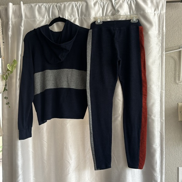 Sundry Matching Set - Picture 4 of 4